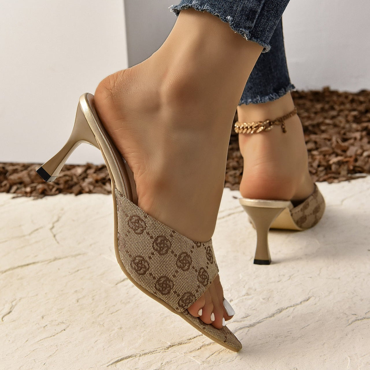 Lunaya | L’élégance qui vous suit